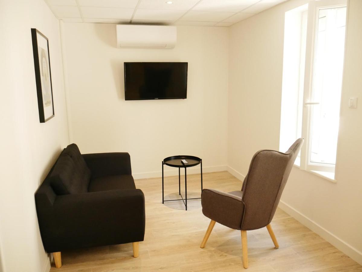Appartement Avec Chambre - Entree Spa Incluse Bourbon-Lancy Exteriör bild