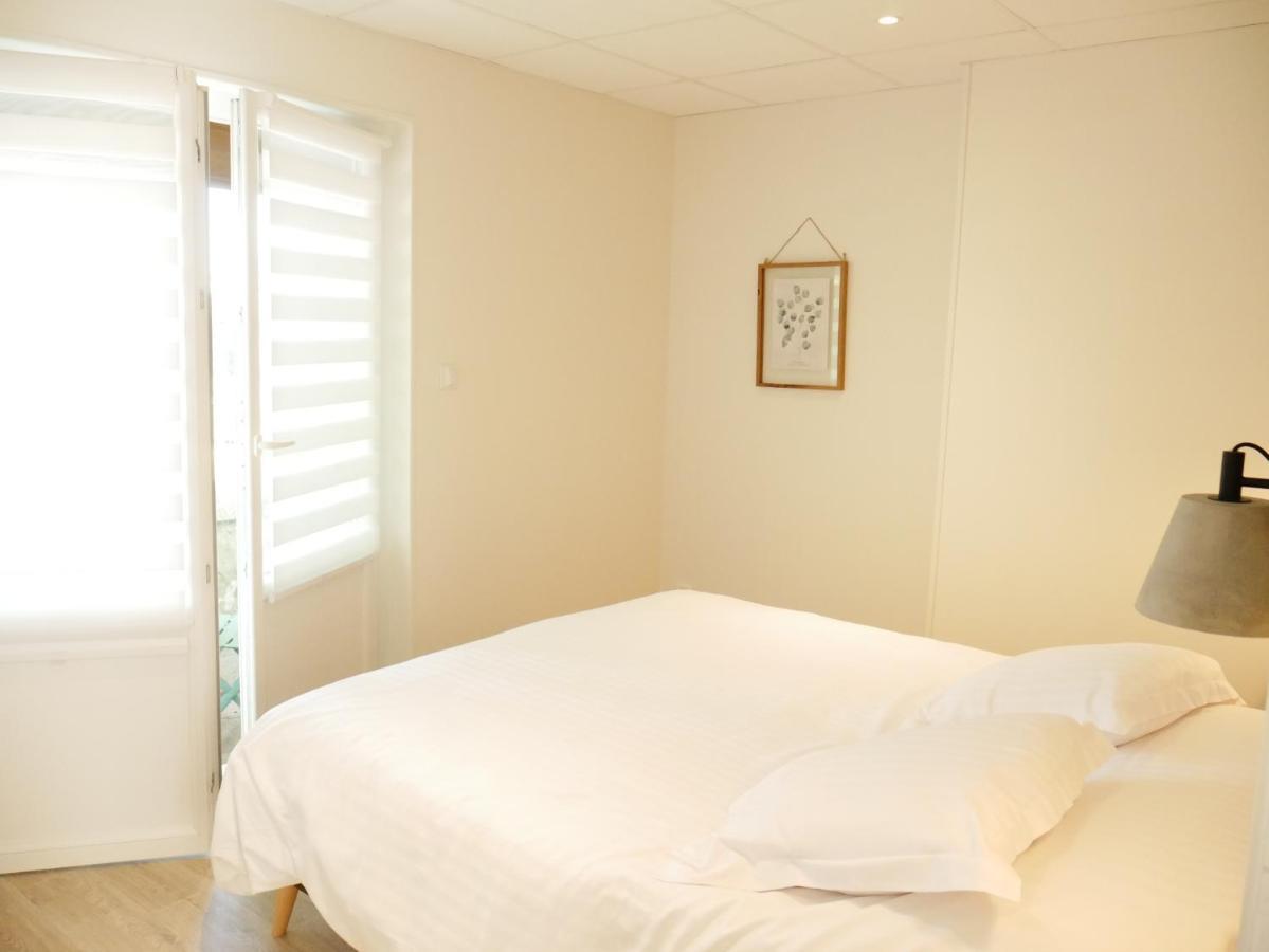 Appartement Avec Chambre - Entree Spa Incluse Bourbon-Lancy Exteriör bild