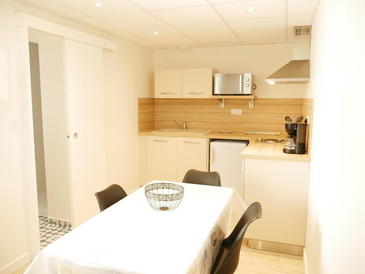 Appartement Avec Chambre - Entree Spa Incluse Bourbon-Lancy Exteriör bild